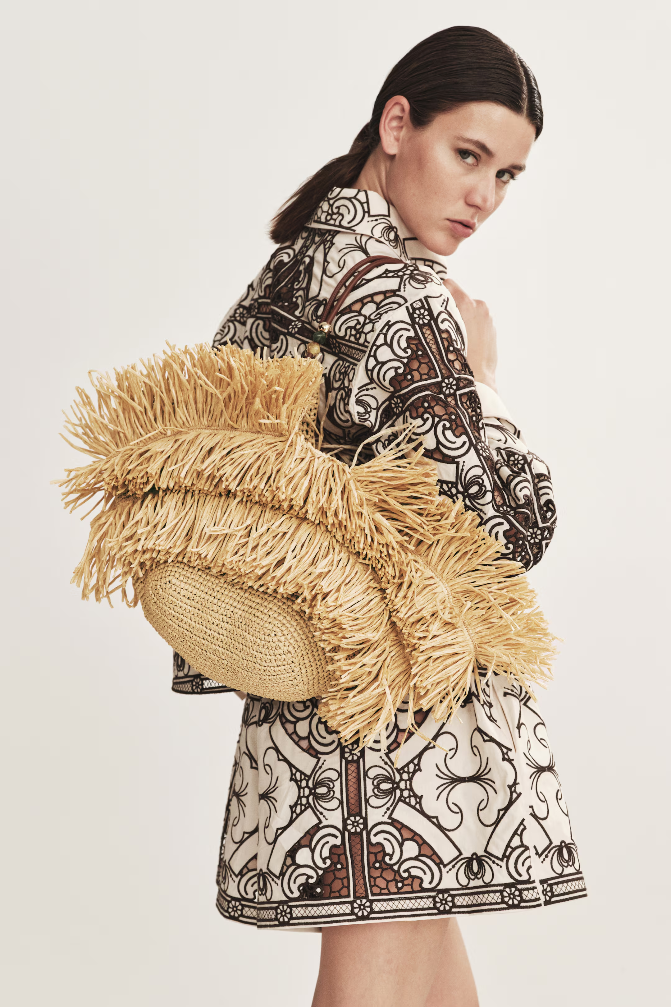 h&amp;amp;m, Fringed straw shopper