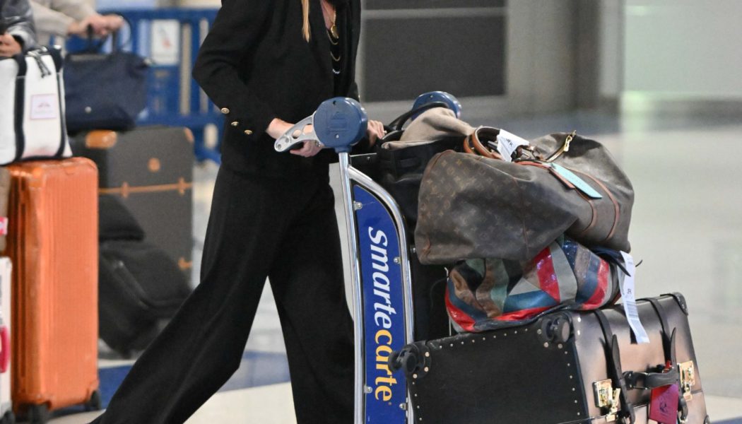 Kate Moss Just Arrived at the Airport in the Anti-Jeans Trouser Trend I Actually Recommend Flying In