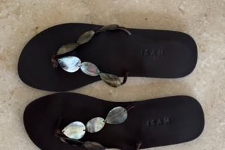 My Chicest Colleague Tipped Me Off—This '90s Sandals Trend Will Replace Ballet Flats This Summer