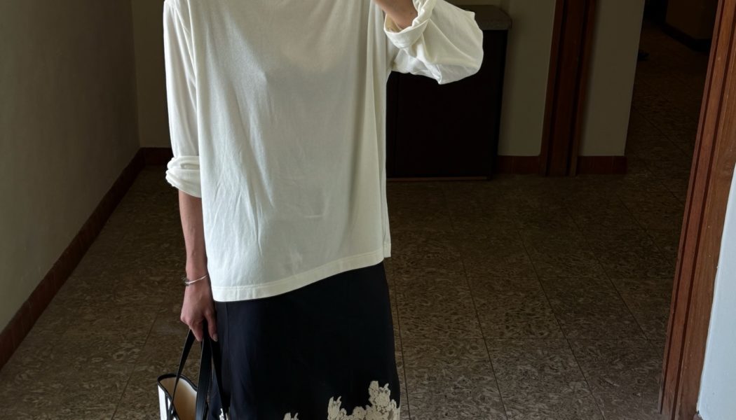 Not a Classic White T-Shirt—This Is the Other Top It Girls Are Wearing
