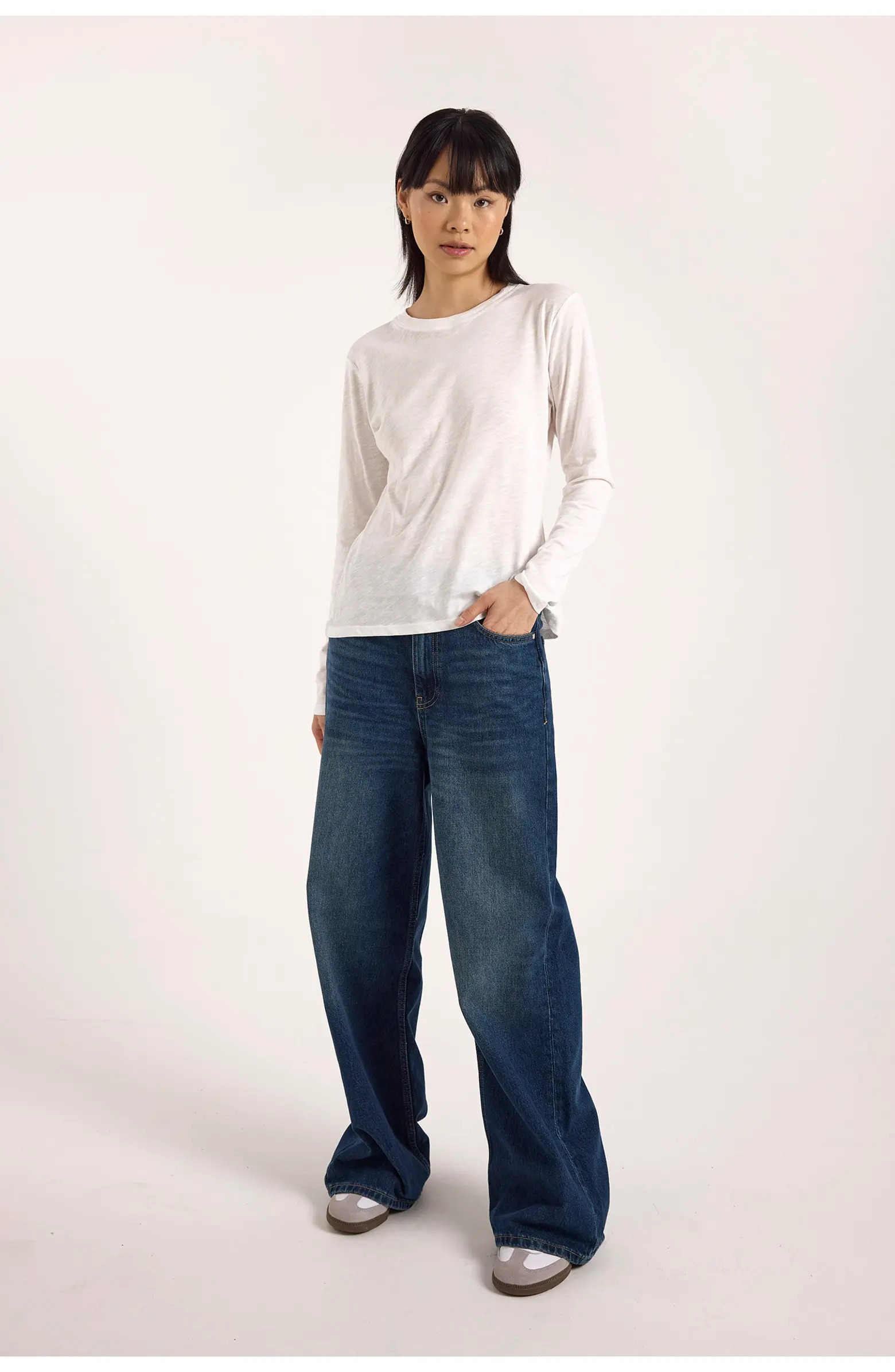 Brodie Pure Cashmere, Long Sleeve Cotton Crew Neck T-Shirt