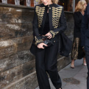 Not High-Waisted Jeans: This Is the Chic Way to Style a Cropped Jacket in 2026