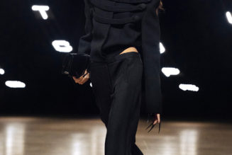 Not Shoulder or Top-Handle Bags—*This* Is 2026's Most Elegant Bag Trend