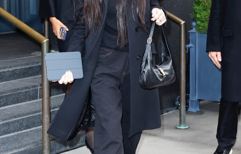 PSA: This Is the New It Bag to Wear With Jeans