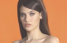 Sienna Spiro Announces Debut Album Visitor
