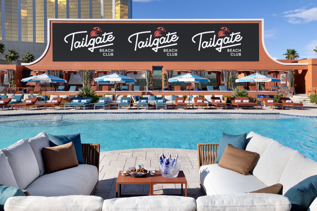 Tailgate Beach Club HHW