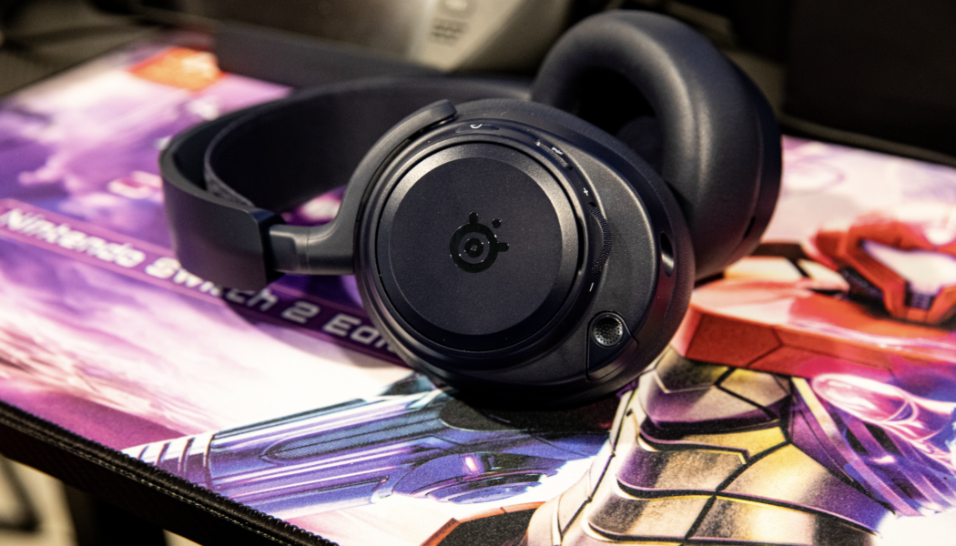 SteelSeries Arctis Nova Pro Omni Review: Perfectly In The Middle