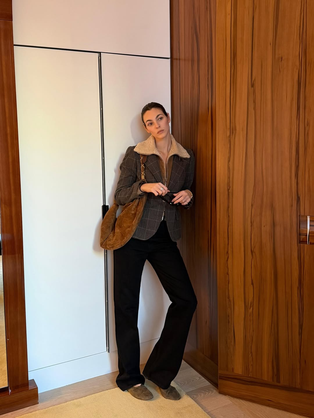 vittoria wearing mansur gavriel dream ballet flats
