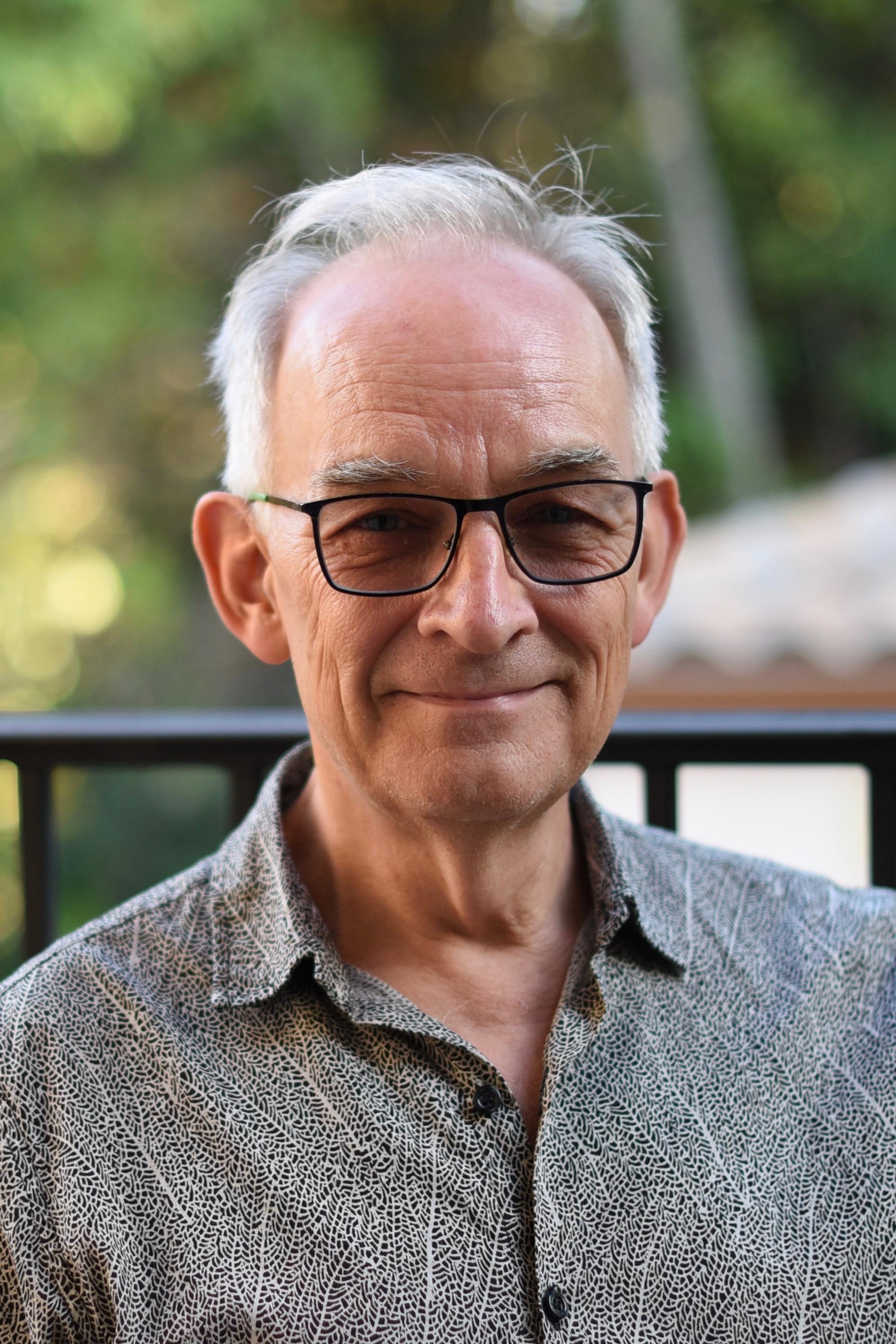 Roger Linn headshot