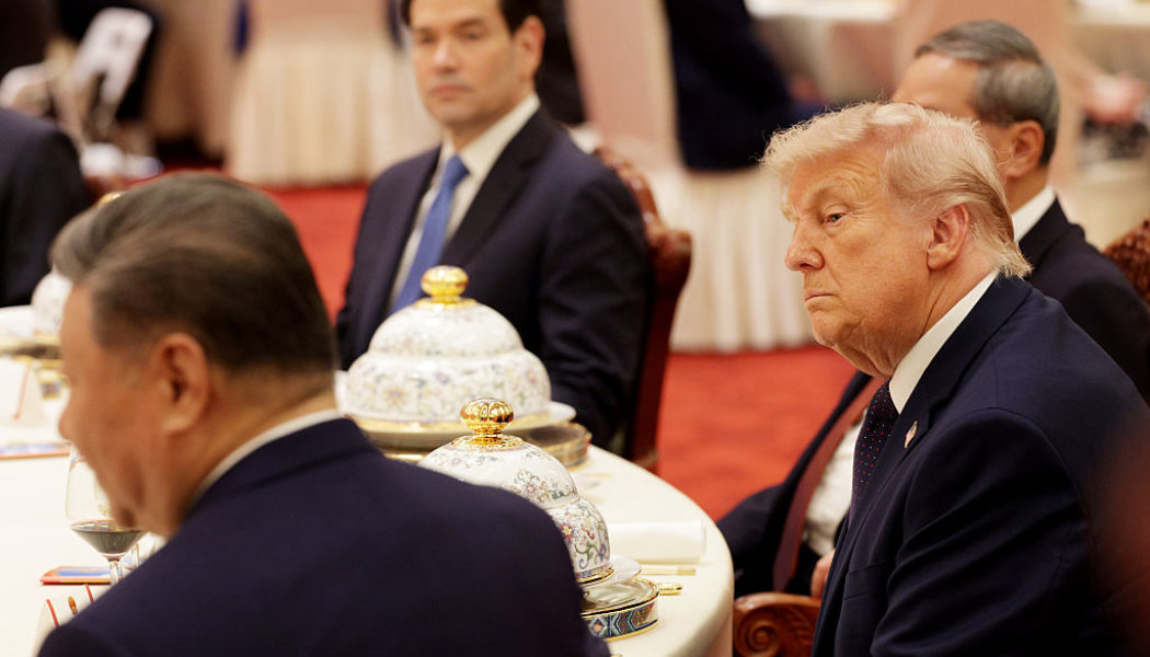 Trump Clowned For Notebook Peeking Video At Beijing Summit