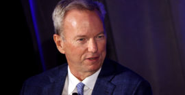 University of Arizona students boo Eric Schmidt’s AI cheerleading during commencement