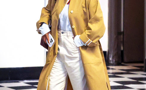 White Jeans and This Flat-Shoe Trend to Look Like a Fashion Person