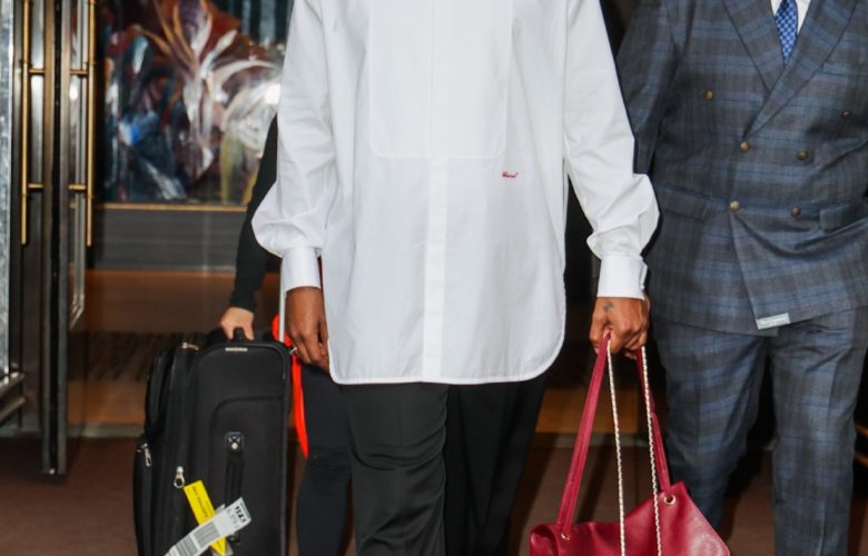 3 Chic Men's Airport Outfits I'd Borrow for My Next Flight