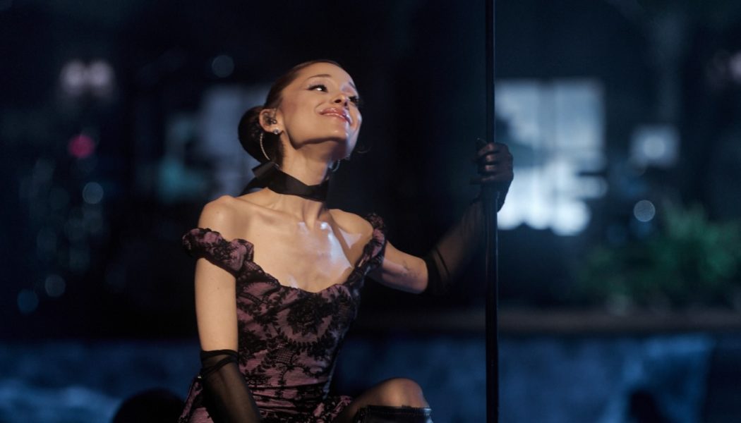 Ariana Grande Launches "Eternal Sunshine Tour": Setlist + Photos