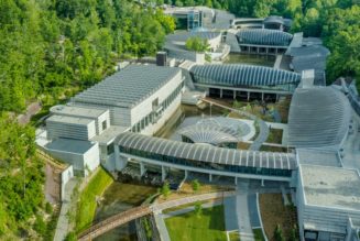 Crystal Bridges Just Got a 114,000-Square-Foot Glow-Up