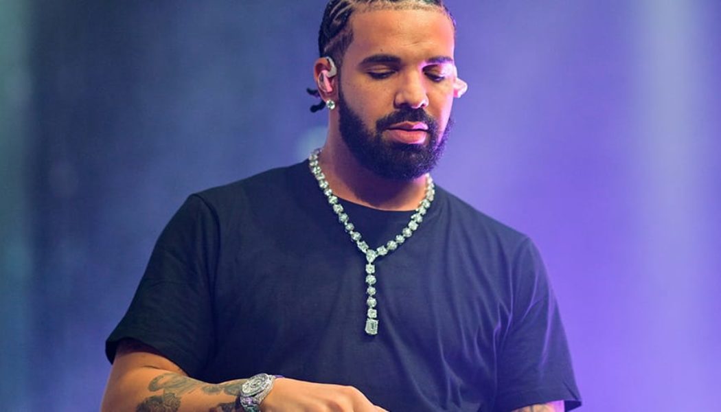 Drake's ‘ICEMAN’ Spends a Third Week at No. 1 on the Billboard 200