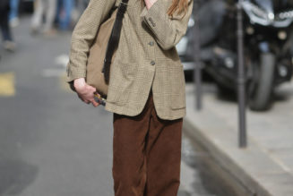 Everyone in New York Said This Flat Trend Was "Dated," But Parisians Still Wear Them Everywhere