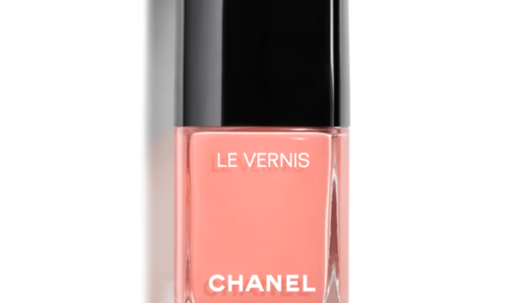 I Love Eye-Catching Summer Manicures—These 7 Chanel Shades Scream "Chic!"