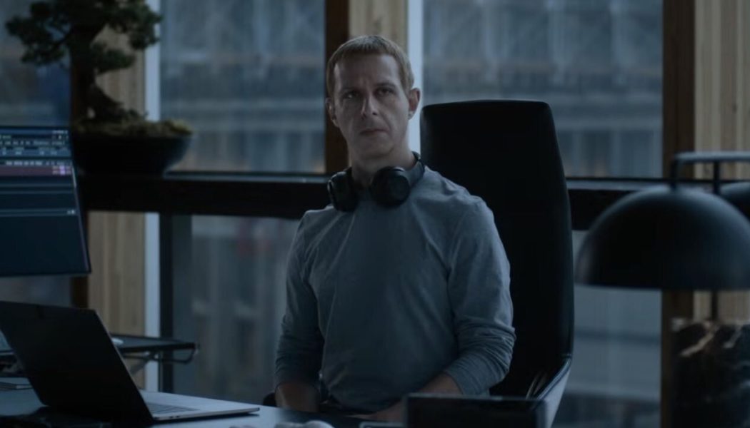 Jeremy Strong Is Mark Zuckerberg in First Trailer for The Social Reckoning