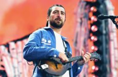 Noah Kahan Reminds Fans in Philly to Go to the Bathroom If They Have to Go No. 2
