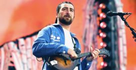 Noah Kahan Reminds Fans in Philly to Go to the Bathroom If They Have to Go No. 2