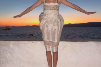 Not Track Shorts—This French-Girl Dress and Shoe Combination Is Always Chic