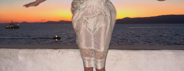 Not Track Shorts—This French-Girl Dress and Shoe Combination Is Always Chic