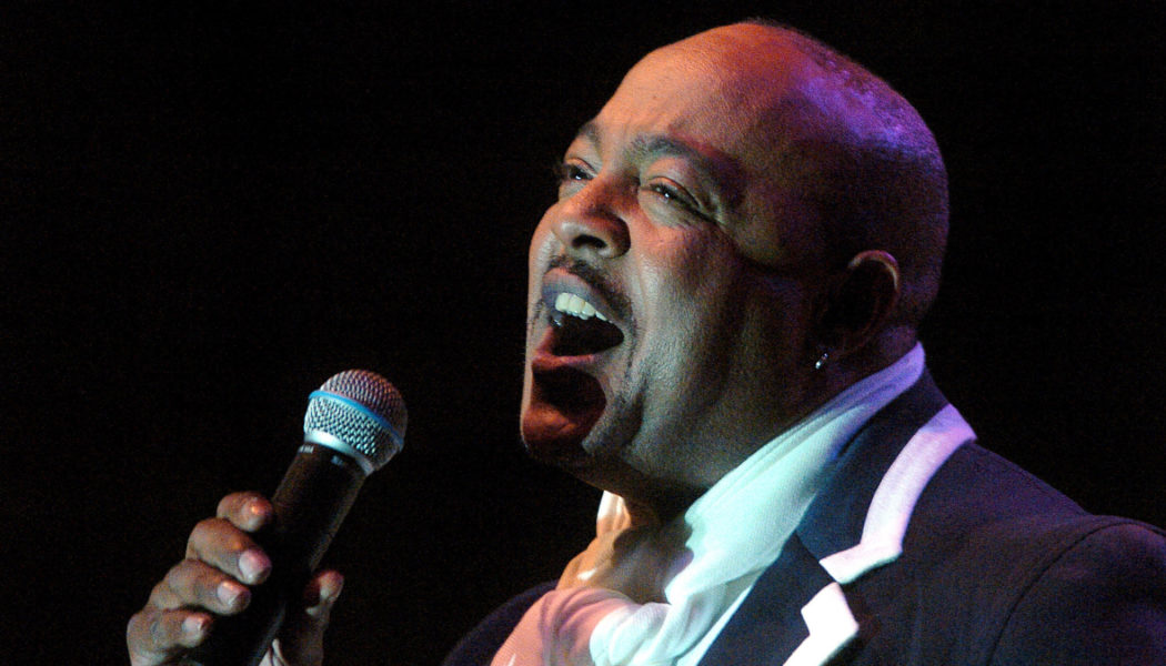 Peabo Bryson, Singer of "Beauty and the Beast" and "A Whole New World," Dead at 75