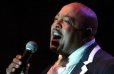 Peabo Bryson, Singer of "Beauty and the Beast" and "A Whole New World," Dead at 75