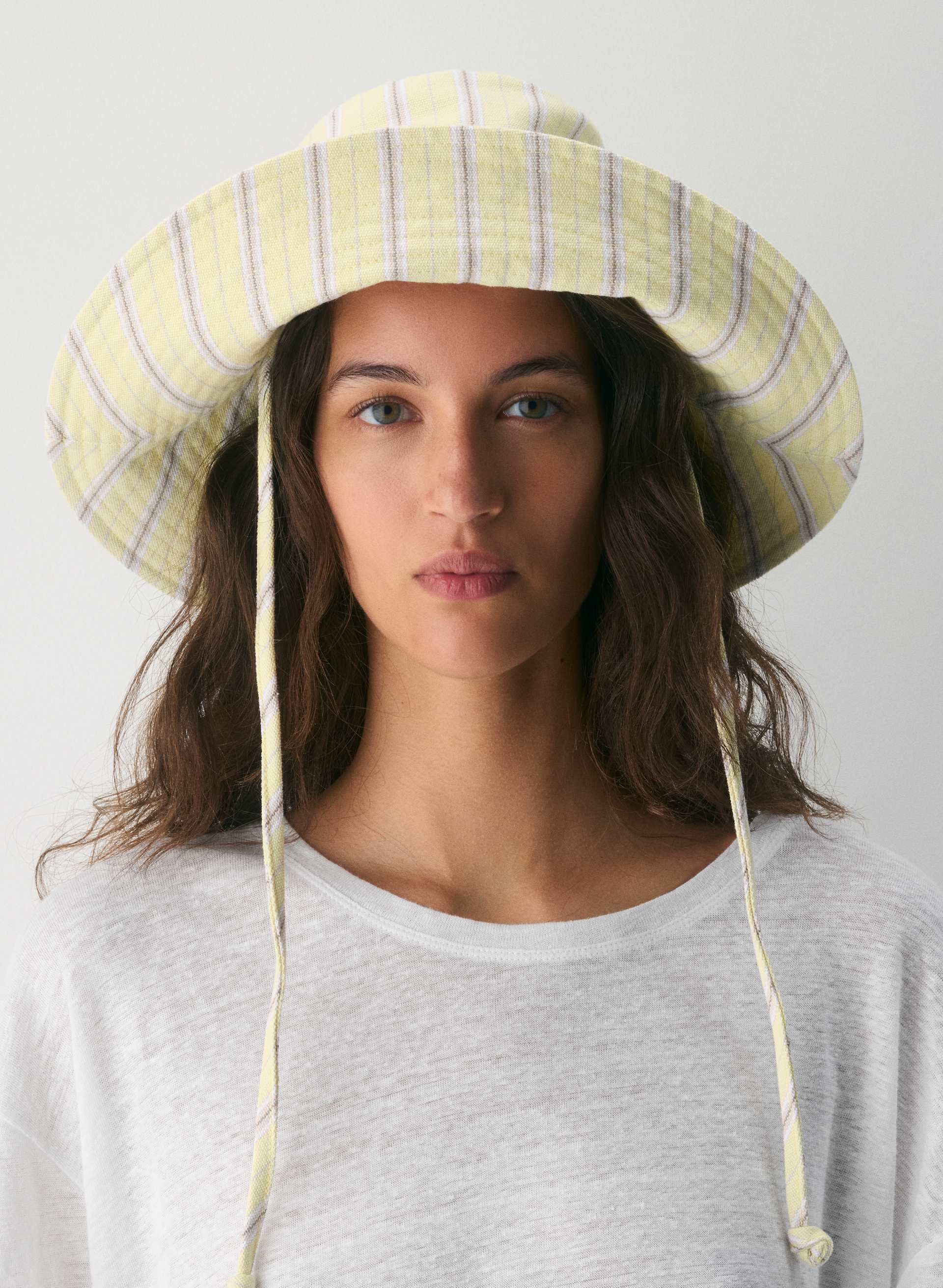 Aritzia, Glint Medium-Brim Hat