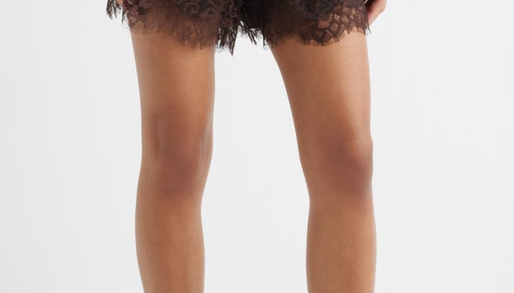 These 31 Nordstrom Basics Will Help You Look Chic in 2026