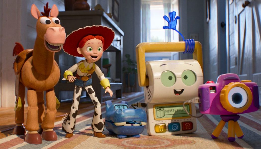 Toy Story 5 Blinks at Yet Another Toy-pocalypse: Review