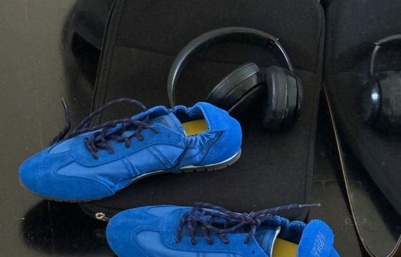 Trainers Look Chicest In This In-the-Know Colour Trend