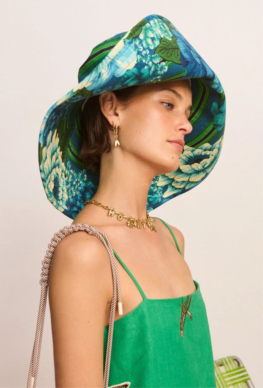 Al&amp;eacute;mais, Margo Sunhat