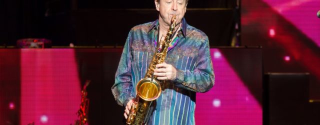 Walter Parazaider, Founding Member of Chicago, Dead at 81