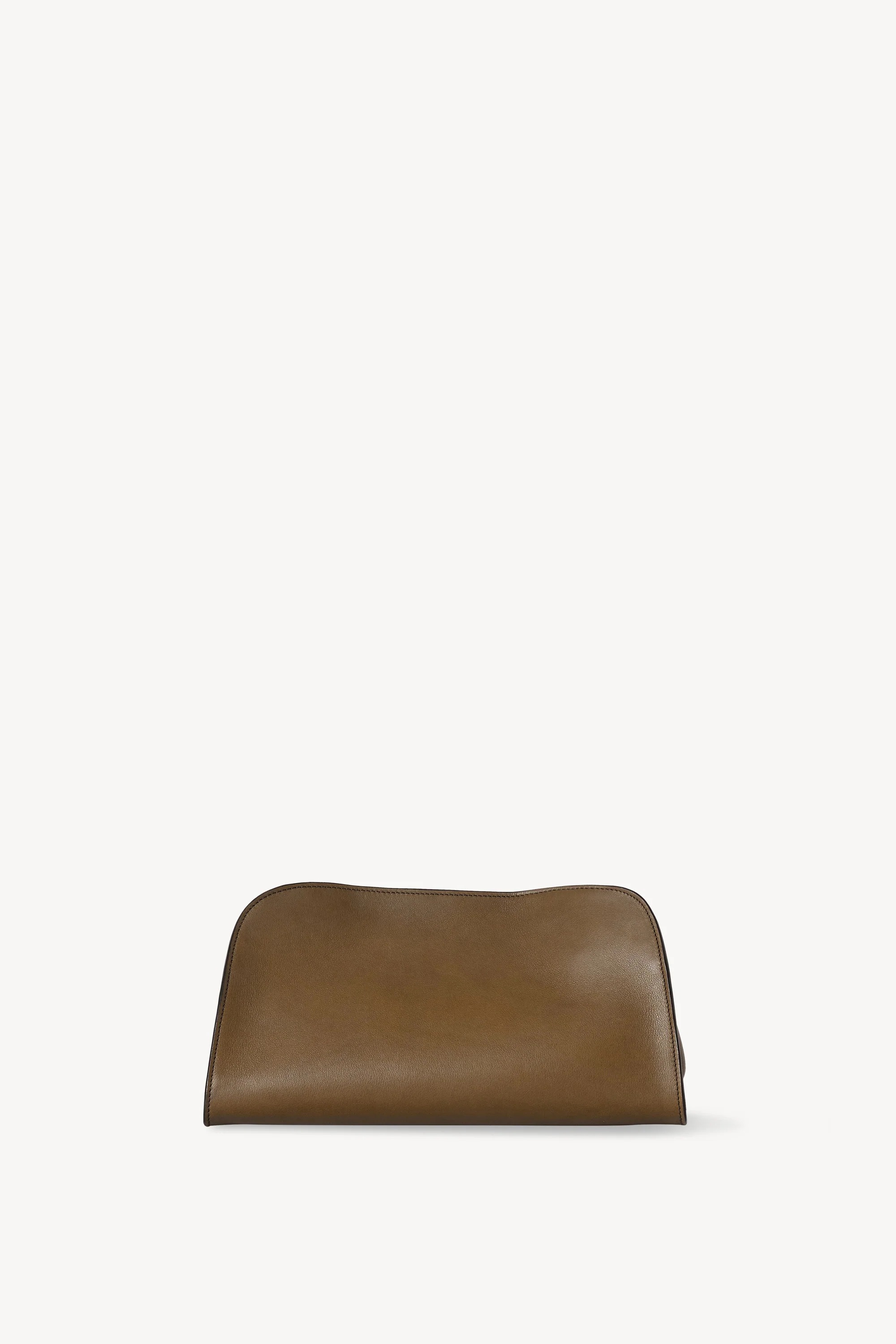 the row, Peggy Clutch