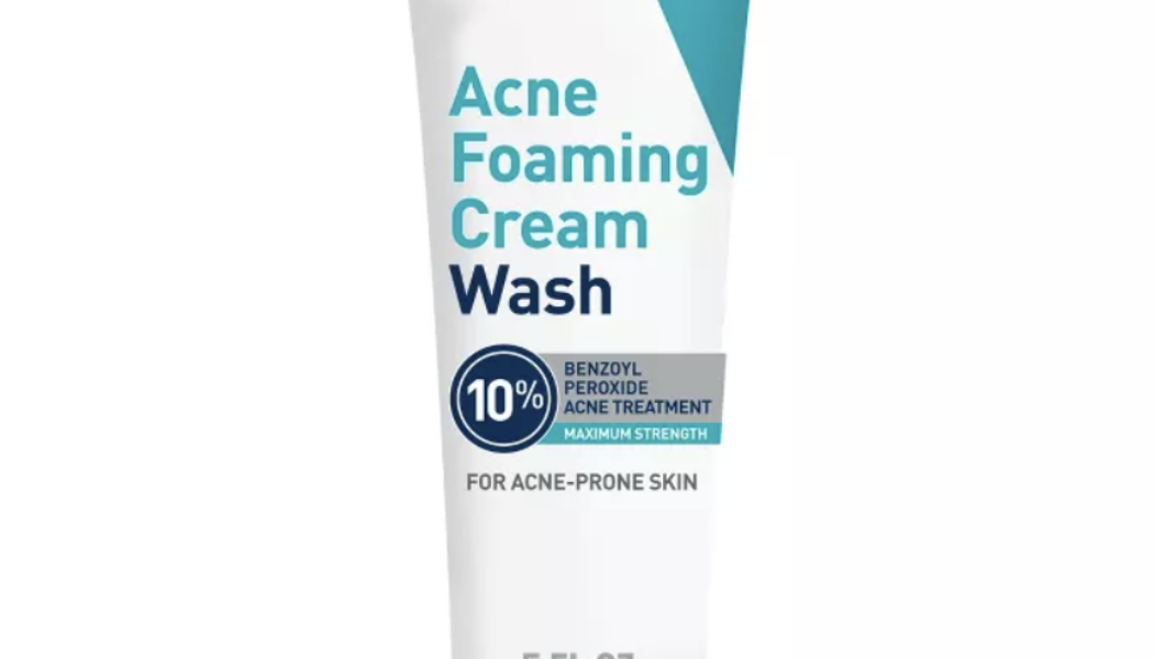 7 Under-$20 Bodywashes Derms Love for Stubborn Body Acne