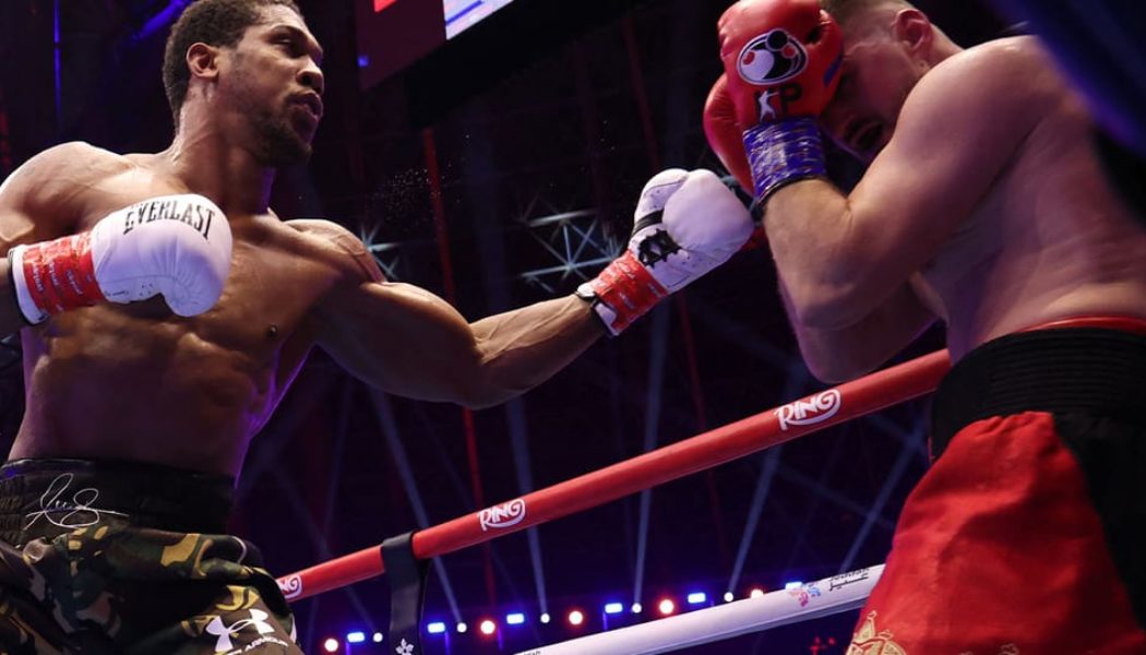Anthony Joshua Overcomes First-Round Drama to Knock Out Kristian Prenga in Jeddah