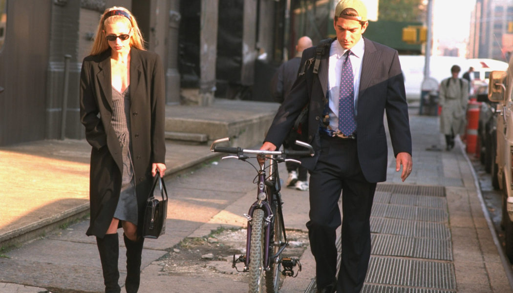 Are You Having A Carrie Bradshaw or Carolyn Bessette Kennedy Summer?