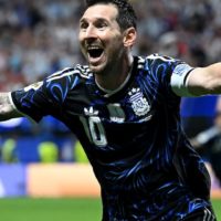 Argentina Secures Thrilling 2-1 Victory Over England to Advance to World Cup Final