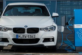 BMW Recalls Over 29,000 Plug-In Hybrid Sedans in the US Due to Fire Hazard
