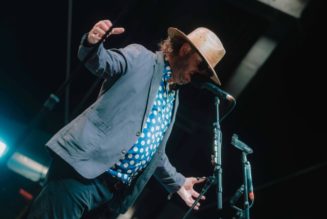 Bon Iver Plays Full Bob Dylan Covers Set as Bon Dylan at Eaux Claires Festival