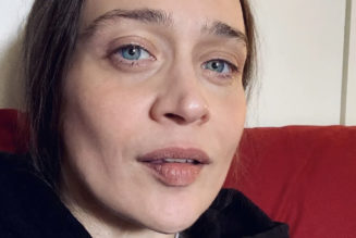 Fiona Apple Is Trying to Write About the "Endless Barrage of Horrors" But Struggling, She Says in Emotional Video
