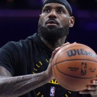 How LeBron James' Arrival in Philadelphia Shakes up the Eastern Conference