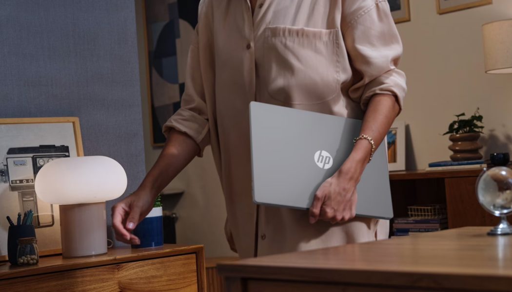 HP’s OLED-equipped 2-in-1 laptop is a solid back-to-school deal