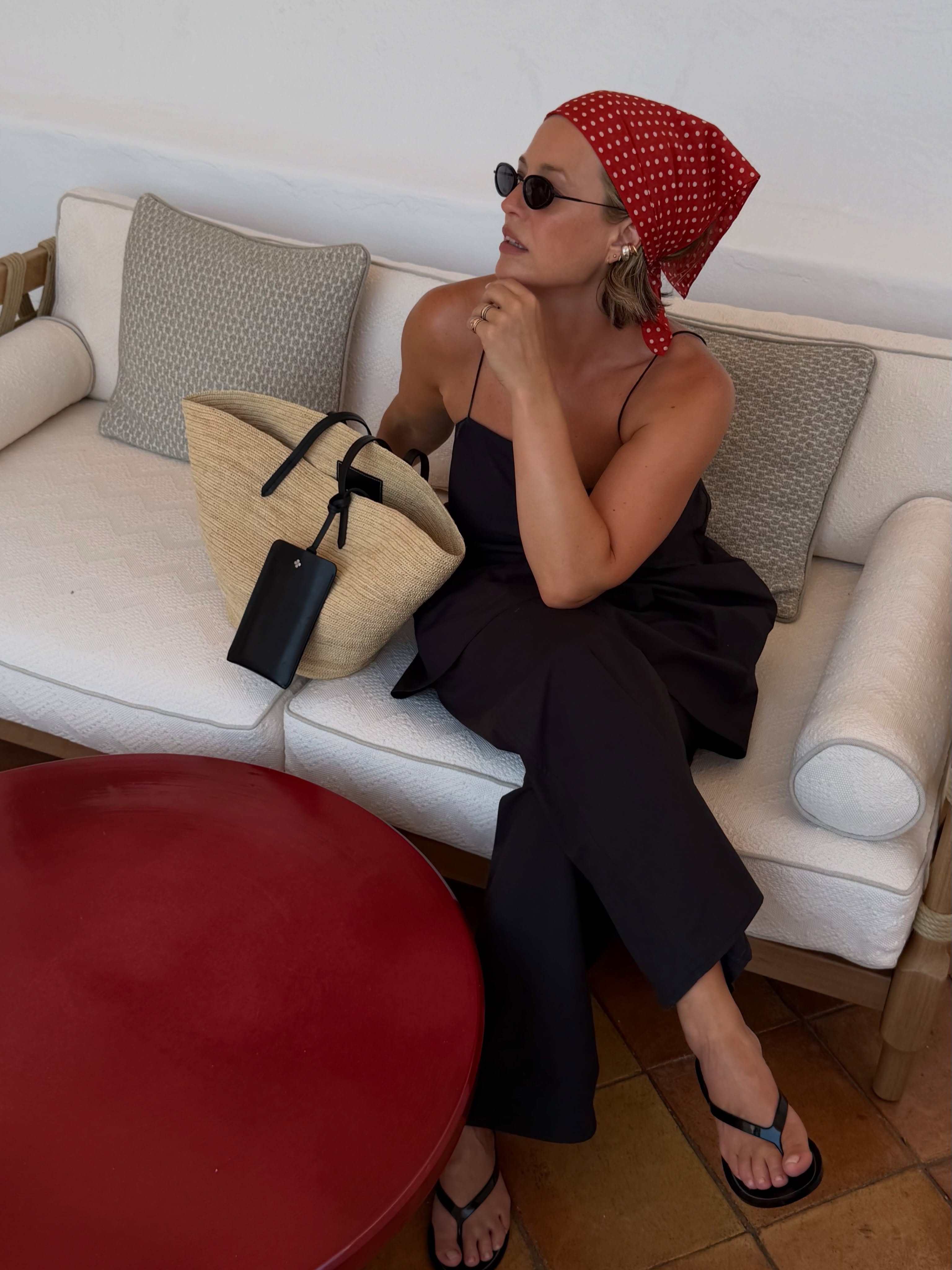 Rich-Looking Holiday Packing List 2026
