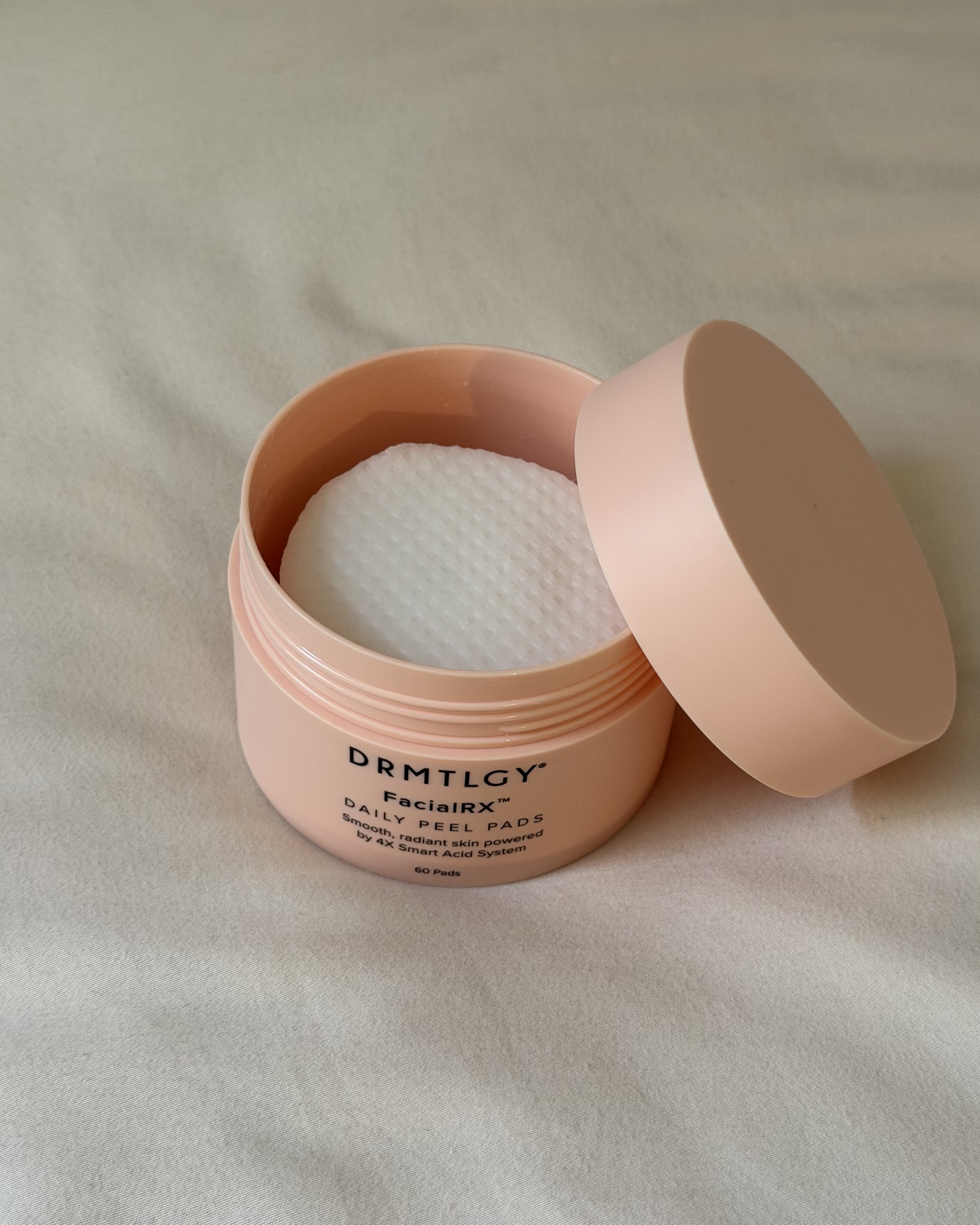 Alyssa Brascia's image of the Drmtlgy FacialRX Daily Peel Pads.