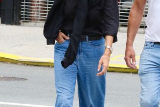 Not Trainers—The Coolest Women In Their 60s and 40s Are Wearing Straight-Leg Jeans With These Shoes Instead