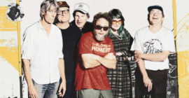 Pavement Perform Clunky Cover of “Stairway to Heaven”