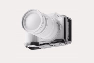 Peak Design’s modular Field Bracket has a finder tag built-in
